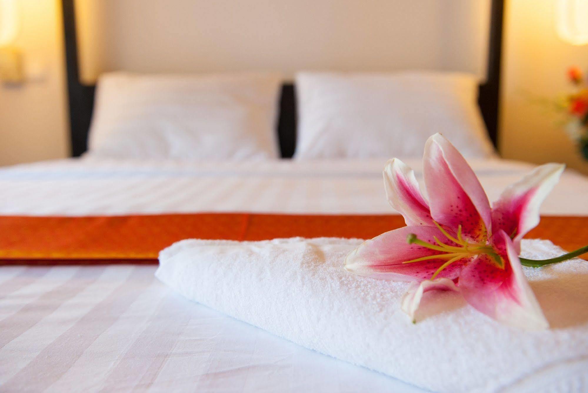 פנום פן Villa Silk Road Hotel מראה חיצוני תמונה